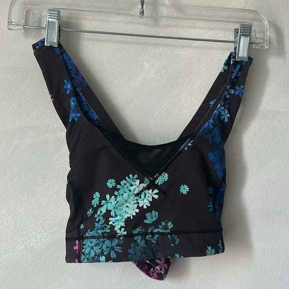 Rare! Lululemon In a Flash sports bra petal pop multi 4 - Picture 3 of 7